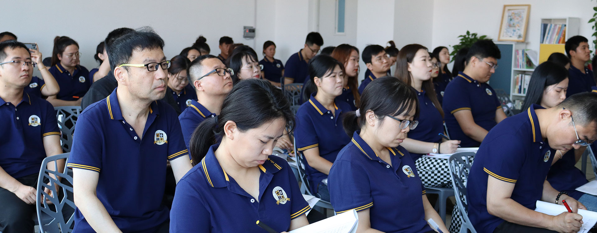 男女日逼福利社